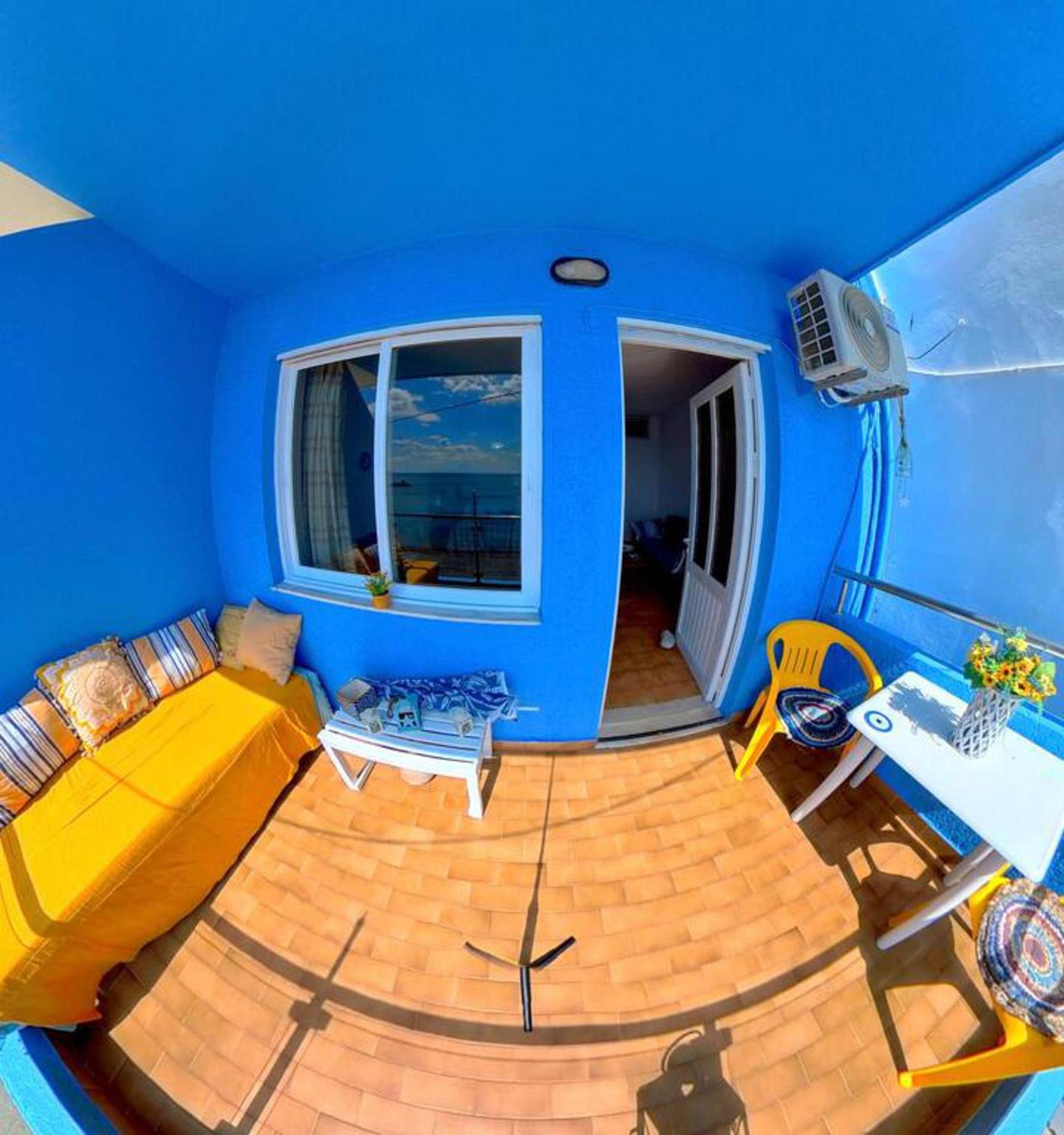 Lejlighed Blue House - Sleeps 4 & Balcony Haraki